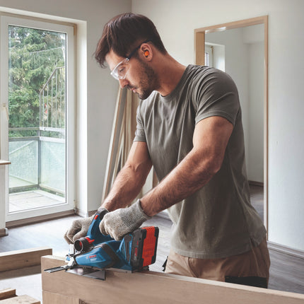 Bosch GHO 18V-26 Cepillo profesional a batería 18 V 2,6 mm sin escobillas + 1x acumulador 5,0 Ah + cargador + L-Boxx