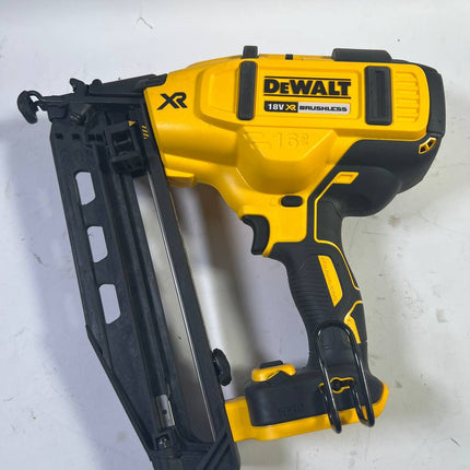 DeWalt DCN 660 N Akku Nagler 18V 32 63mm Brushless Solo Herstellergeprueft ueberholt  1 - toolbrothers