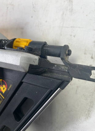 DeWalt DCN 692 N 18 V Akku Streifennagler buerstenlos 9 mm 2 Stufen Reparaturgeraet 3 - toolbrothers