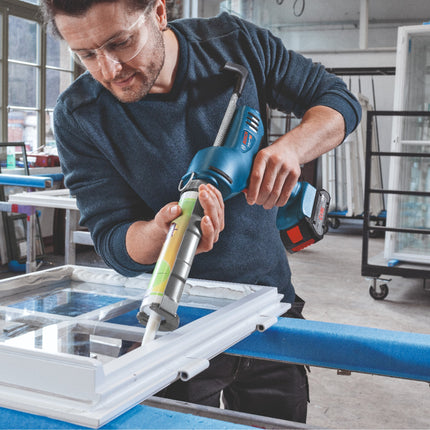 Bosch GCG 18V-310 Profesjonalny pistolet akumulatorowy na kartusze 18 V 310 ml 3,5 kN Solo ( 06019C4100 ) - bez akumulatora, bez ładowarki