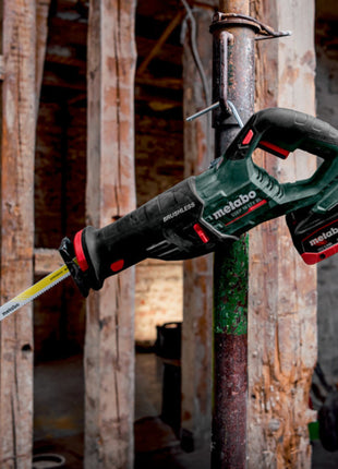 Metabo SSEP 18 LT BL cordless reciprocating saw 18 V 32 mm brushless + 1x LiHD battery 8.0 Ah + metabox - without charger