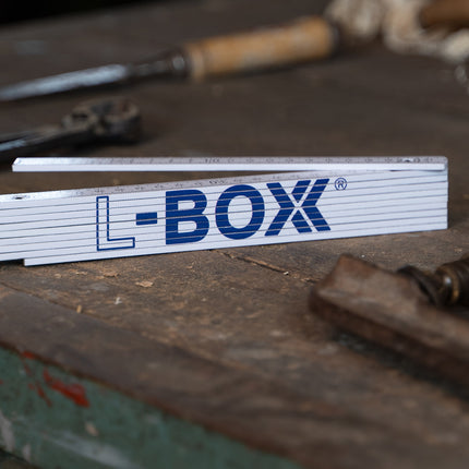 Il regolo pieghevole in legno L-BOXX per professionisti