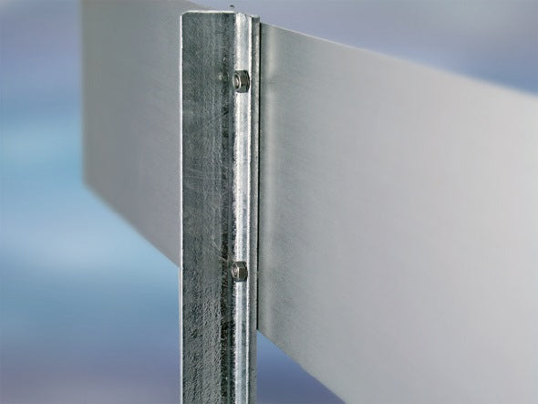 Puntale in acciaio ( 3000277690 ) da martellare per la segnaletica del parcheggio