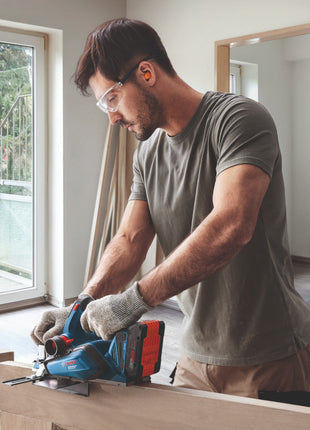 Bosch GHO 18V-26 Professional cordless planer 18 V 2.6 mm brushless + 1x rechargeable battery 4.0 Ah + L-Boxx - without charger