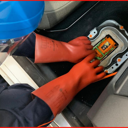 KS TOOLS Elektriker-Schutzhandschuh mit mechanischem Schutz, Größe 11, Klasse 00, rot ( 117.0067 )