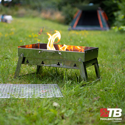 Toolbrothers Barbecue a carbonella portatile in acciaio inox per il campeggio, da allestire senza attrezzi 43 x 29 x 23 cm Smoker BBQ Pit Grill argento