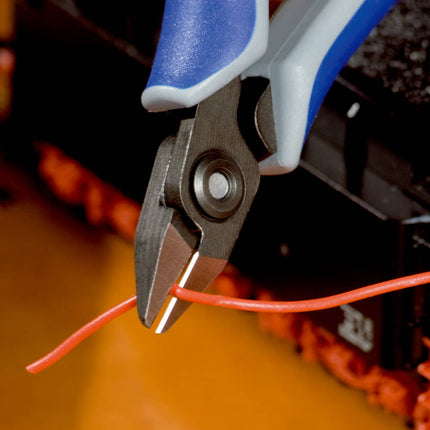 KNIPEX precision electronics diagonal cutters length 125 mm shape 3 ( 4000810822 )