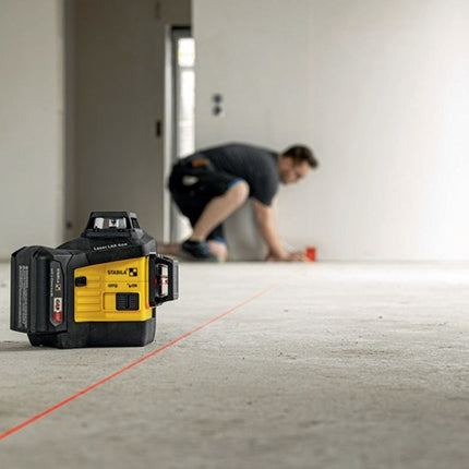STABILA Multilinienlaser LAX 600 ± 4 ° ± 0,3 mm/m ( 8001895886 )